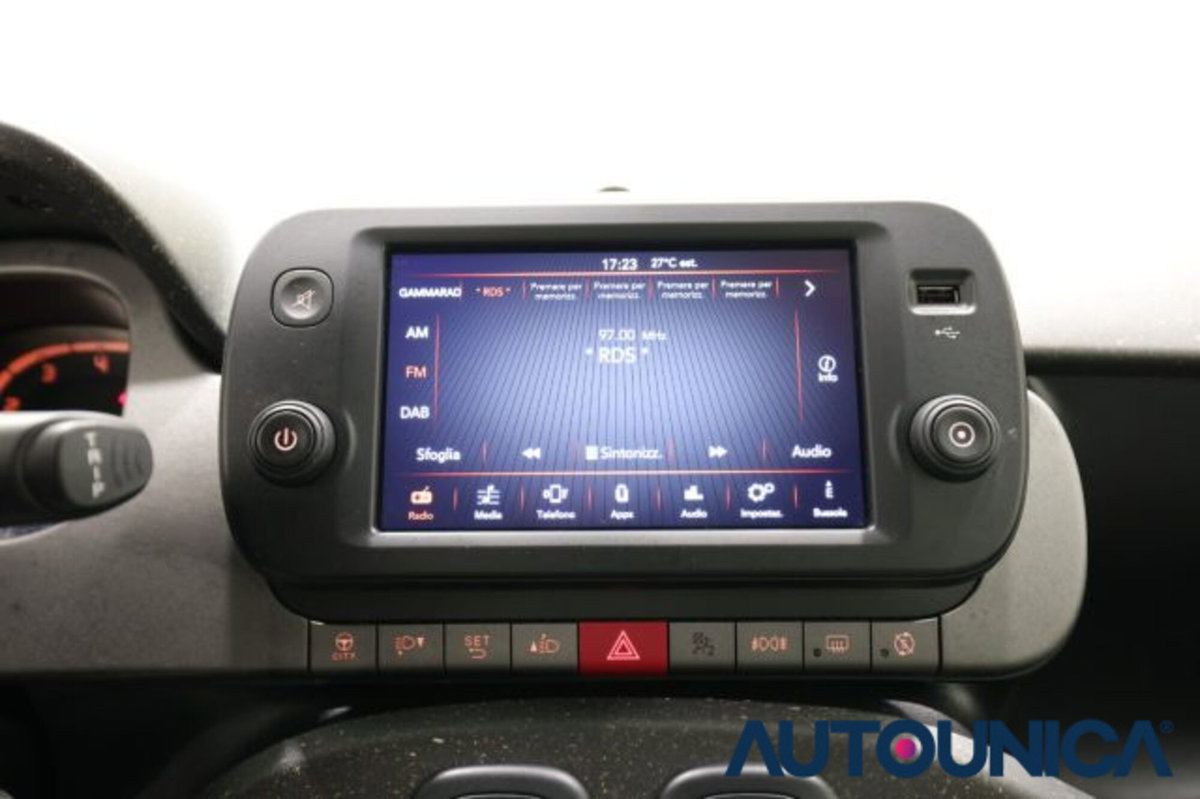 Fiat Panda 1.0 FireFly S&S Hybrid City Cross (9)