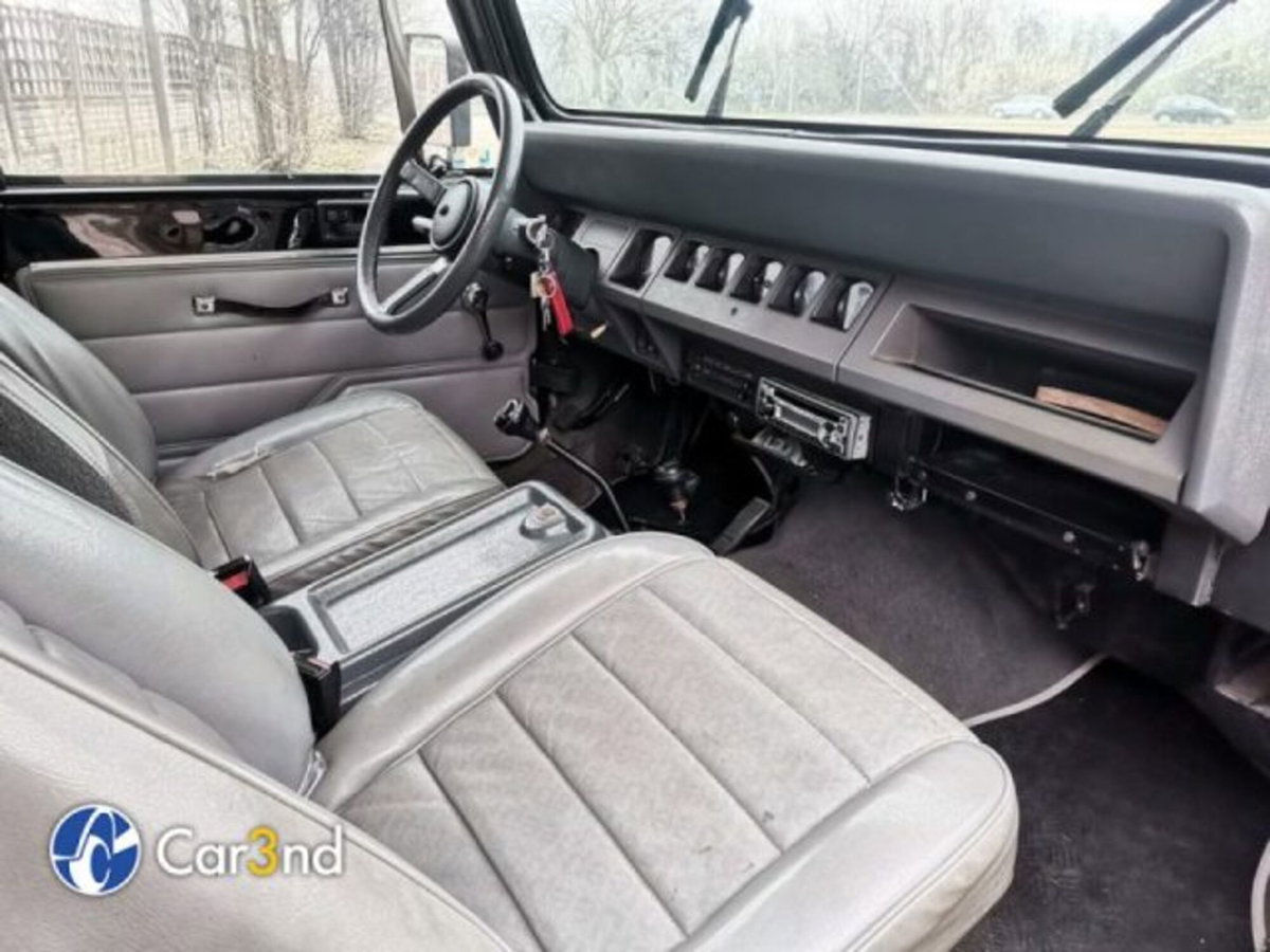 Jeep Wrangler 2.0 Turbo Sahara (5)