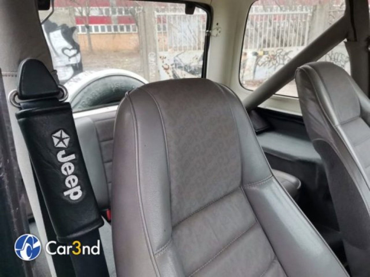 Jeep Wrangler 2.0 Turbo Sahara (6)