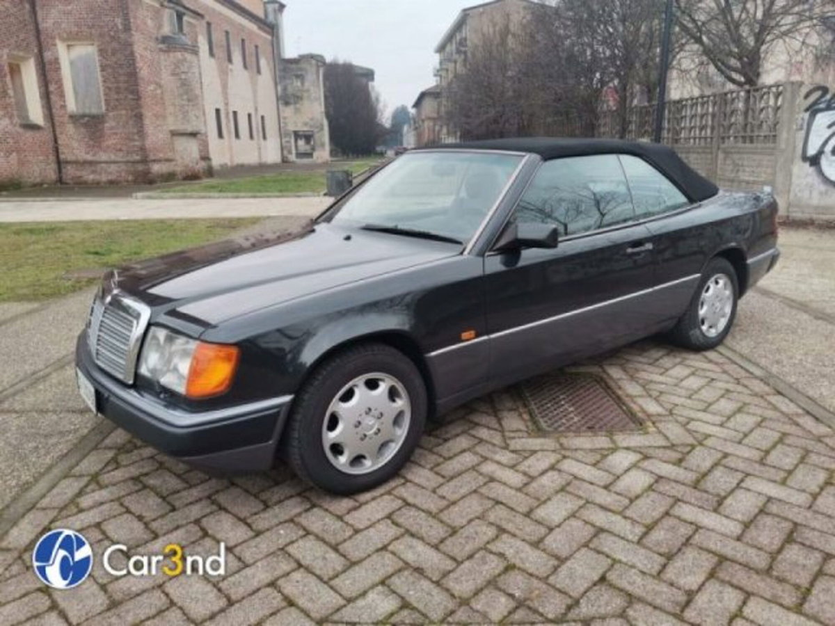 Mercedes-Benz 300 Cabrio 300 SL-24