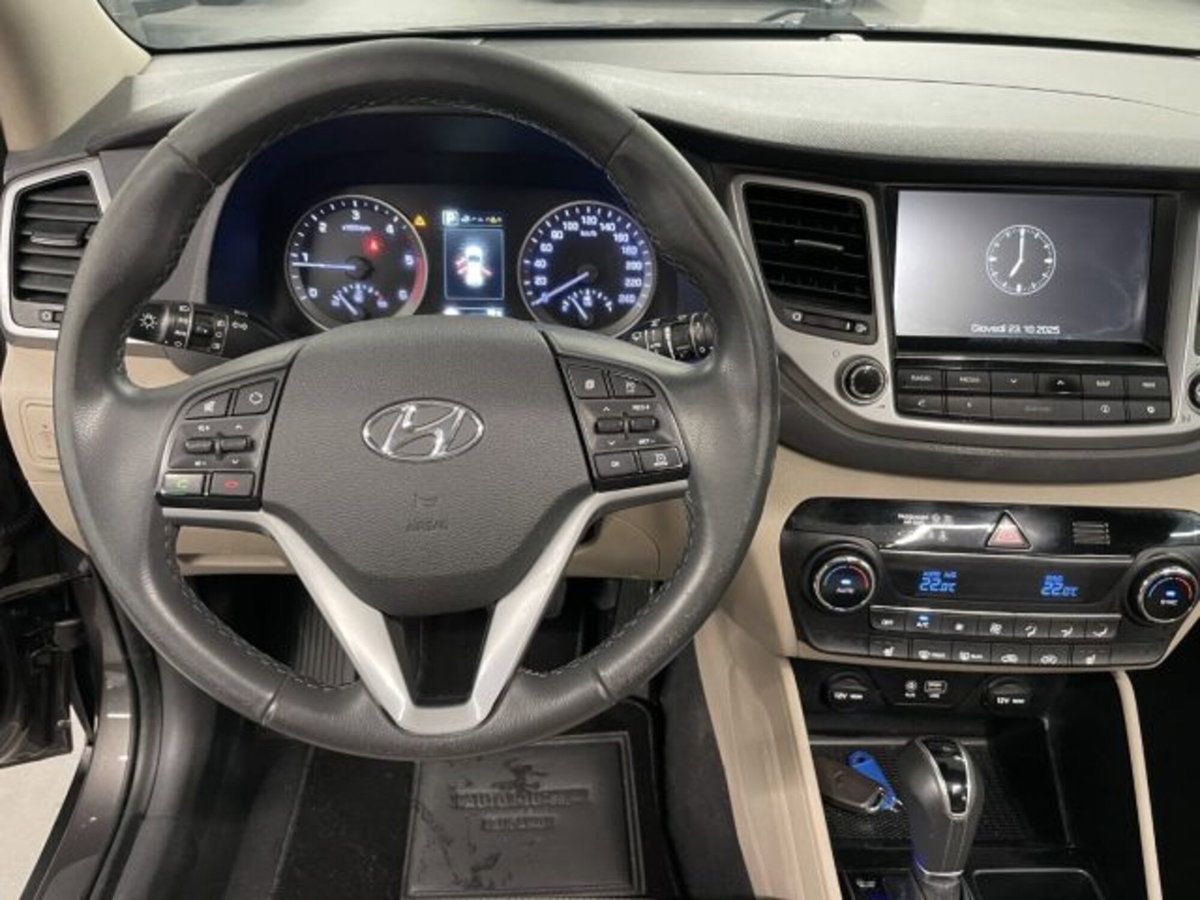 Hyundai Tucson 1.7 CRDi DCT XPossible (13)