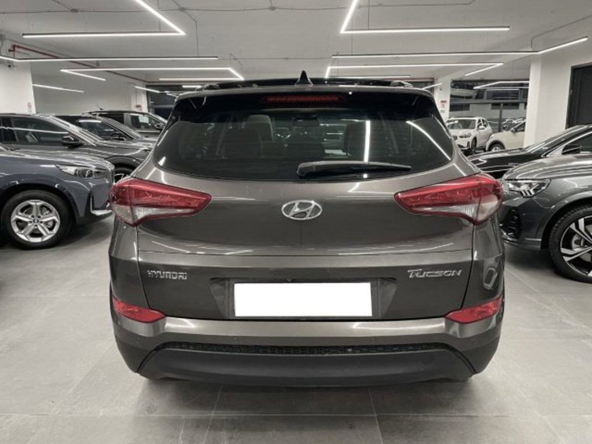 Hyundai Tucson 1.7 CRDi DCT XPossible (4)