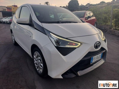 Toyota Aygo 1.0 VVT-i 72 CV 5 porte x-cool MMT (3)