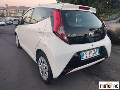 Toyota Aygo 1.0 VVT-i 72 CV 5 porte x-cool MMT (4)
