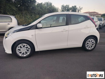 Toyota Aygo 1.0 VVT-i 72 CV 5 porte x-cool MMT (7)