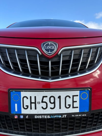 Lancia Ypsilon 1.0 FireFly 5 porte S&S Hybrid Ecochic Silver (11)