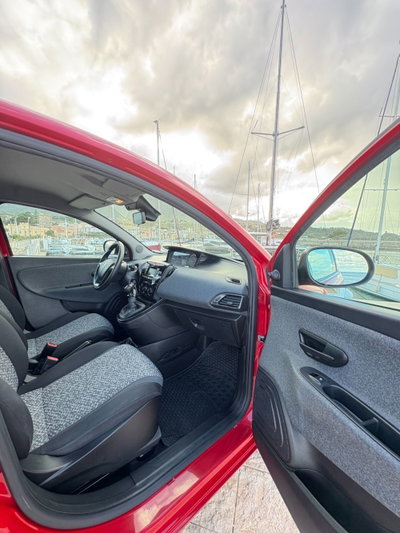 Lancia Ypsilon 1.0 FireFly 5 porte S&S Hybrid Ecochic Silver (20)