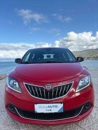 Lancia Ypsilon 1.0 FireFly 5 porte S&S Hybrid Ecochic Silver (3)