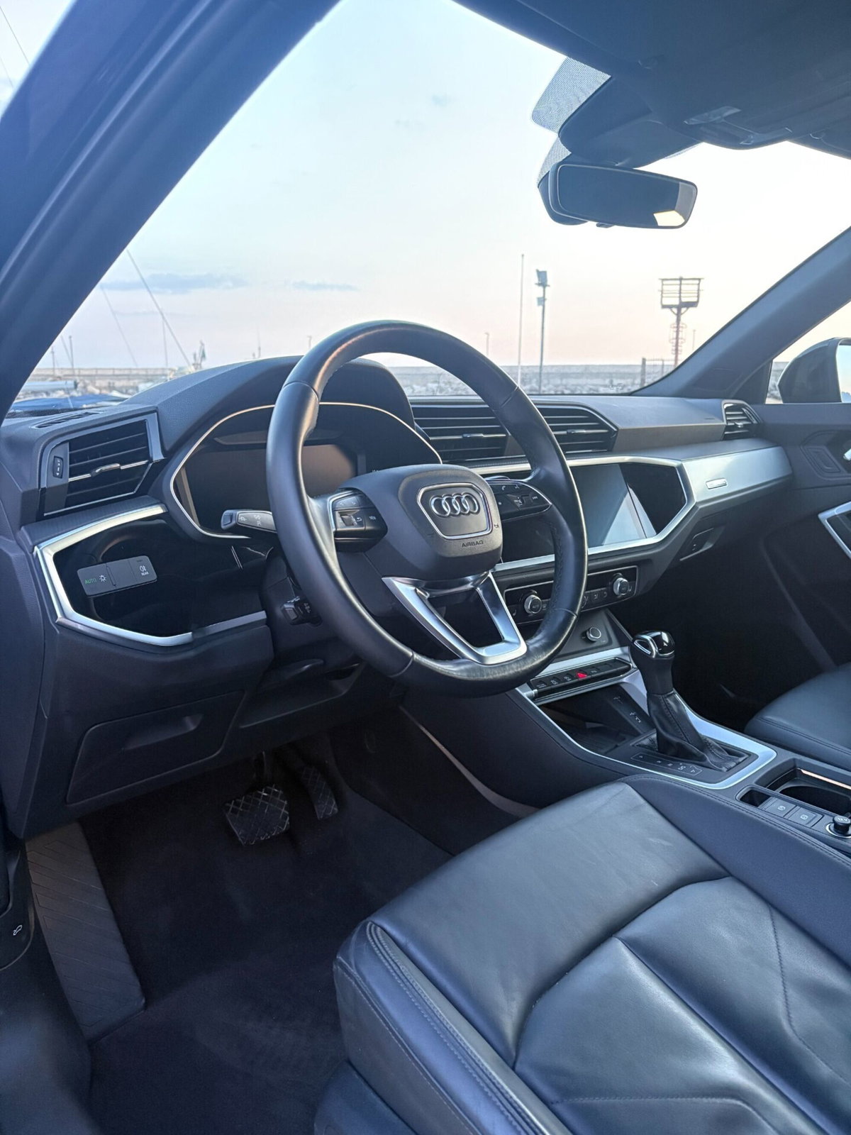 Audi Q3 35 TDI quattro S tronic Business Advanced (14)