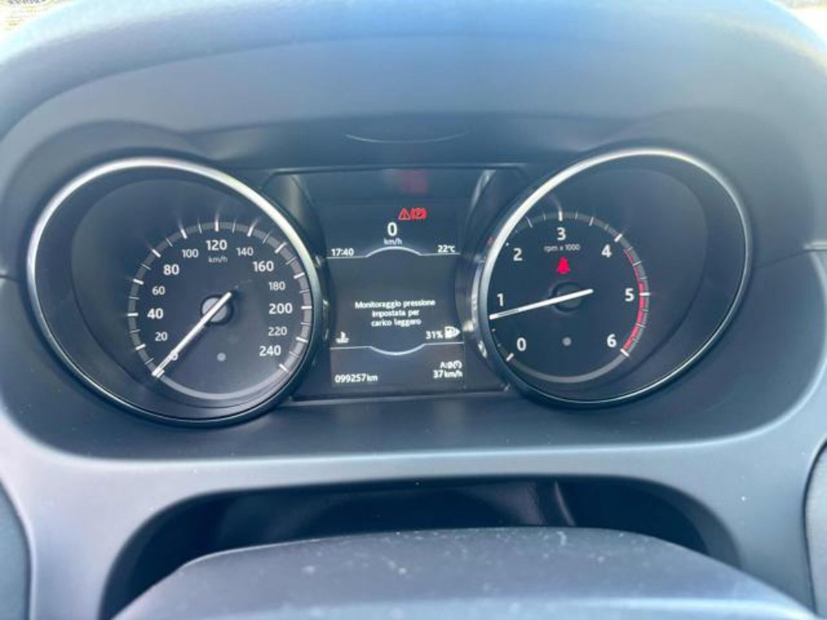 Land Rover Discovery Sport 2.0 TD4 150 CV Pure (13)