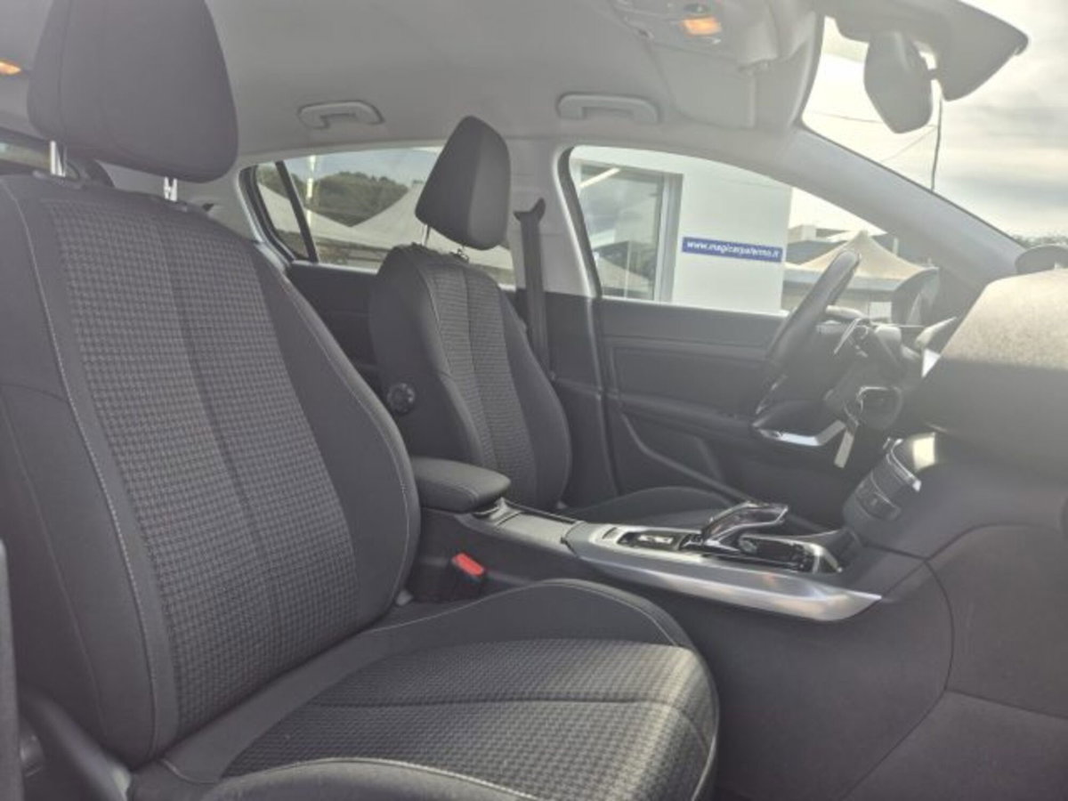 Peugeot 308 BlueHDi 130 S&S EAT8 Active Business (10)