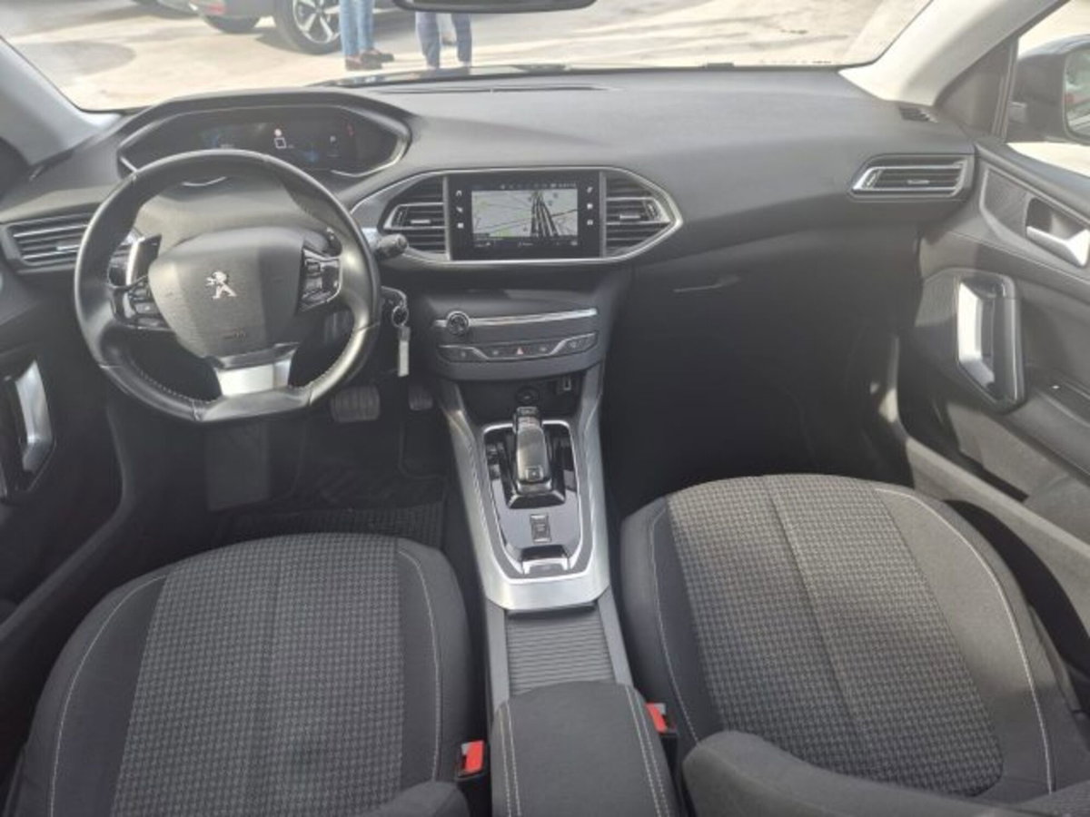 Peugeot 308 BlueHDi 130 S&S EAT8 Active Business (9)