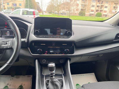 Nissan Qashqai 1.3 mhev Acenta 2wd 140cv (15)