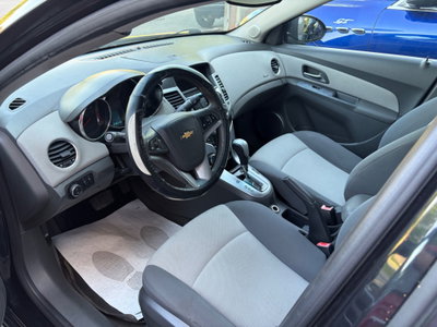 Chevrolet Cruze 2.0 Diesel 150CV 4 porte LT (8)