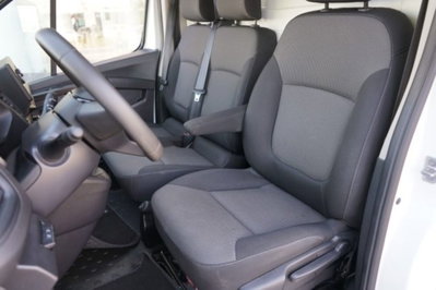 Renault Trafic Furgone van T27 2.0 blue dci 110cv L1H1 (12)