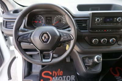 Renault Trafic Furgone van T27 2.0 blue dci 110cv L1H1 (5)