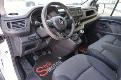 Renault Trafic Furgone van T27 2.0 blue dci 110cv L1H1 (6)