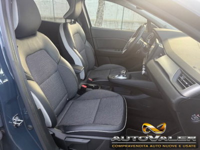 Renault Captur Plug-in Hybrid E-Tech 160 CV Intens (8)