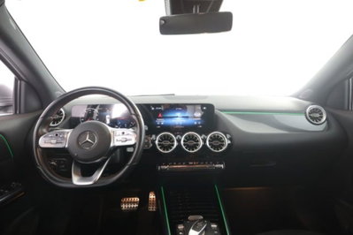Mercedes-Benz CLA Shooting Brake 180 d Automatic Shooting Brake Premium (4)