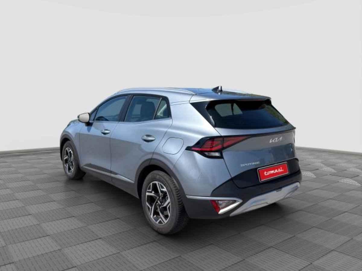 Kia Sportage 1.6 crdi mhev Business dct (3)