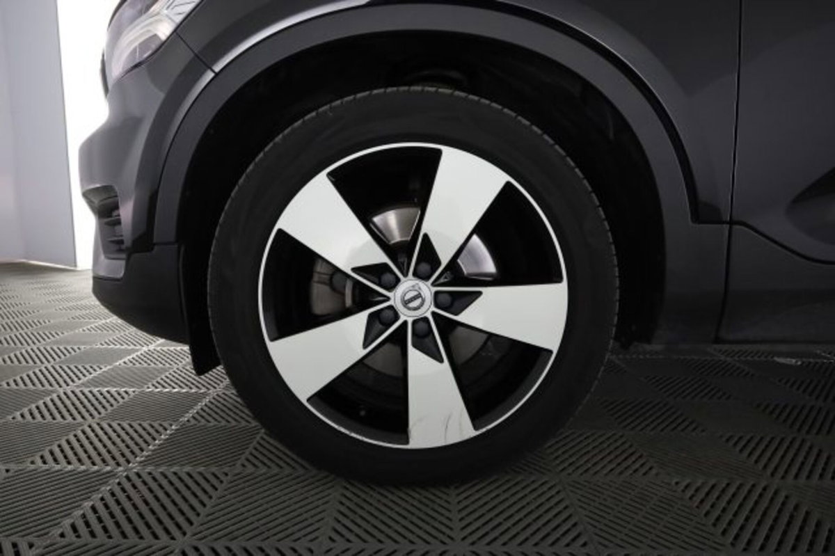 Volvo XC40 T4 AWD Geartronic Momentum (8)