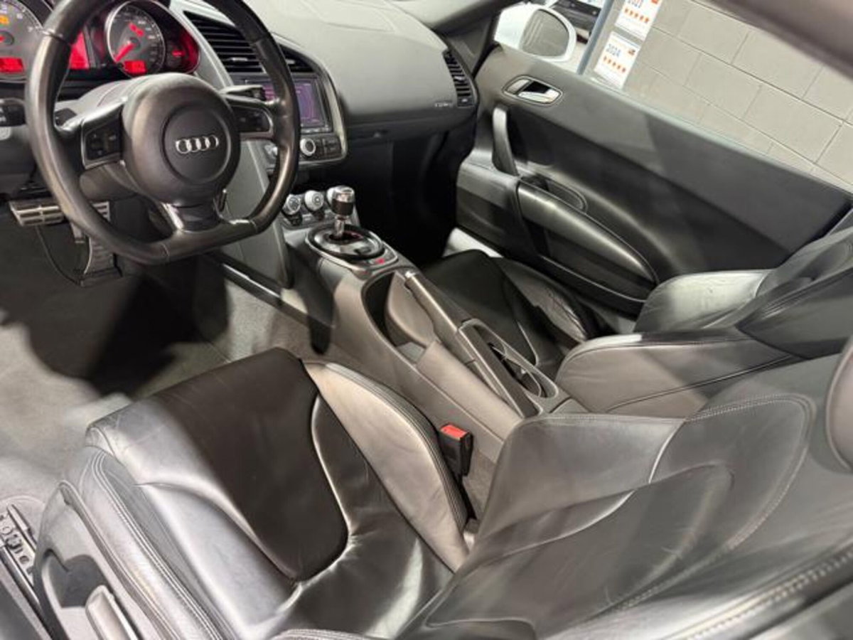 Audi R8 Coupé 4.2 V8 FSI quattro R tronic (11)