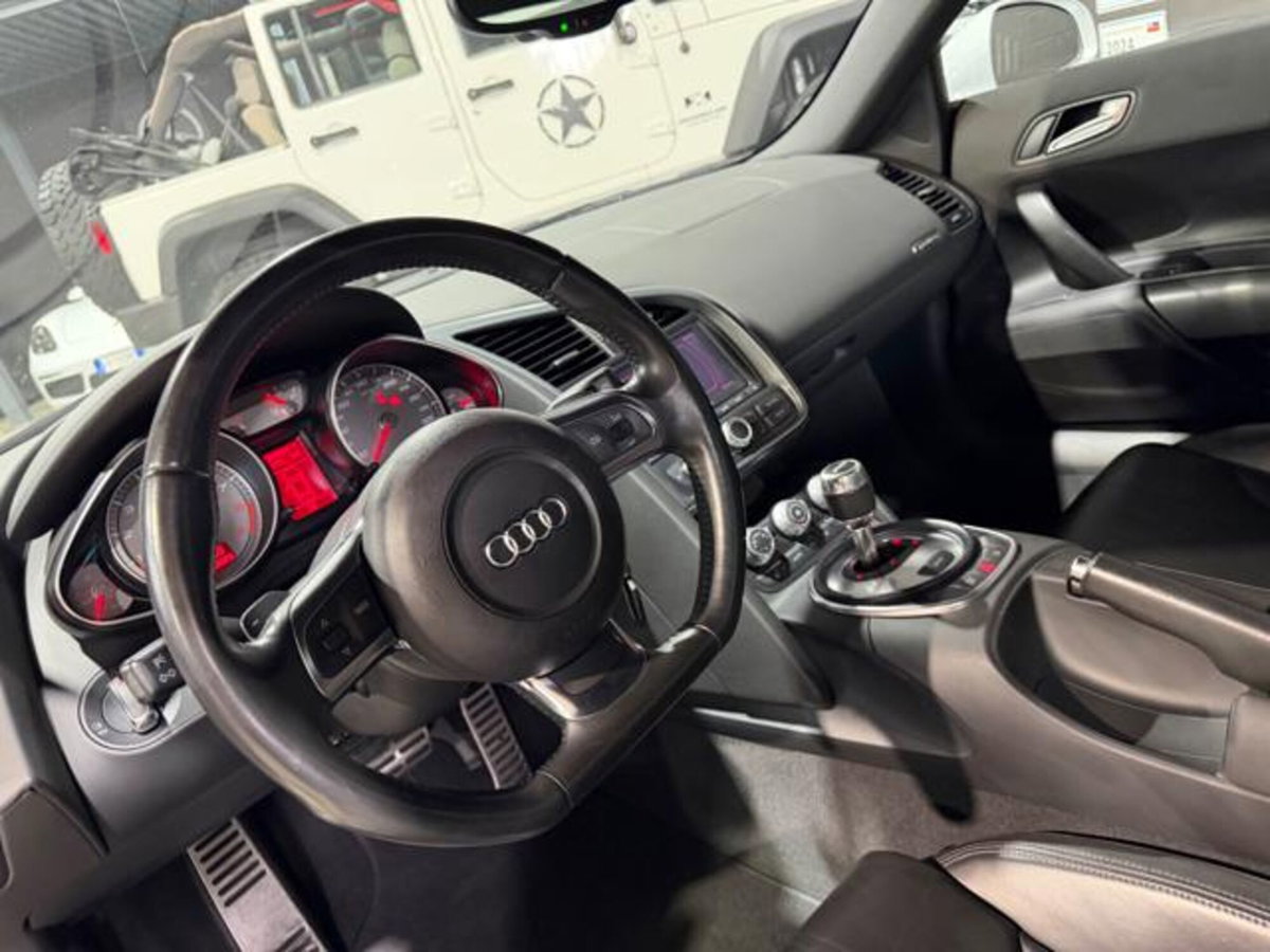Audi R8 Coupé 4.2 V8 FSI quattro R tronic (12)