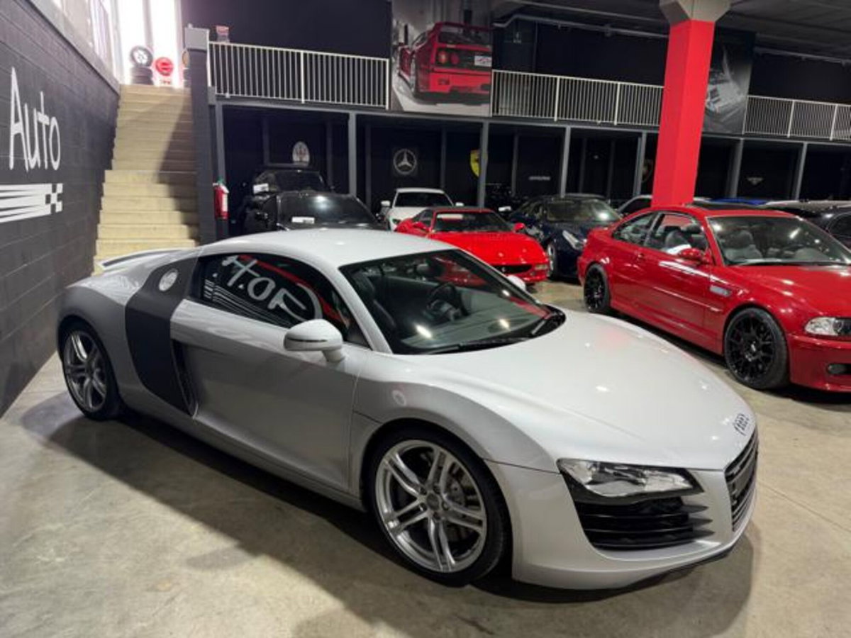 Audi R8 Coupé 4.2 V8 FSI quattro R tronic (3)
