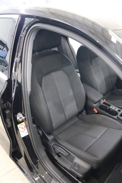 Audi A3 Sportback 30 g-tron S tronic Business Advanced (11)