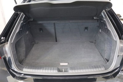 Audi A3 Sportback 30 g-tron S tronic Business Advanced (16)