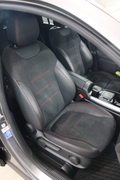 Mercedes-Benz GLA SUV 180 d Automatic Premium (11)