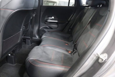 Mercedes-Benz GLA SUV 180 d Automatic Premium (17)
