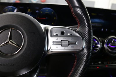 Mercedes-Benz GLA SUV 180 d Automatic Premium (20)