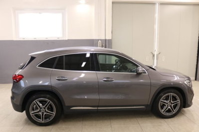 Mercedes-Benz GLA SUV 180 d Automatic Premium (7)