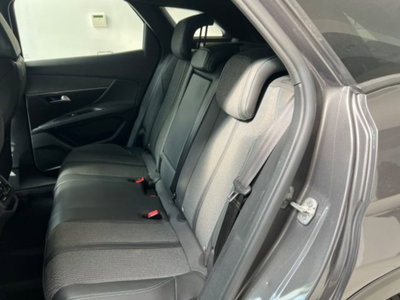 Peugeot 3008 BlueHDi 130 S&S EAT8 Allure Pack (19)