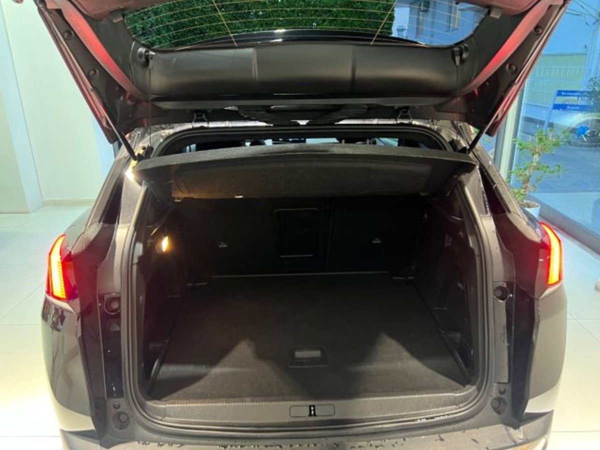 Peugeot 3008 BlueHDi 130 S&S EAT8 Allure Pack (16)