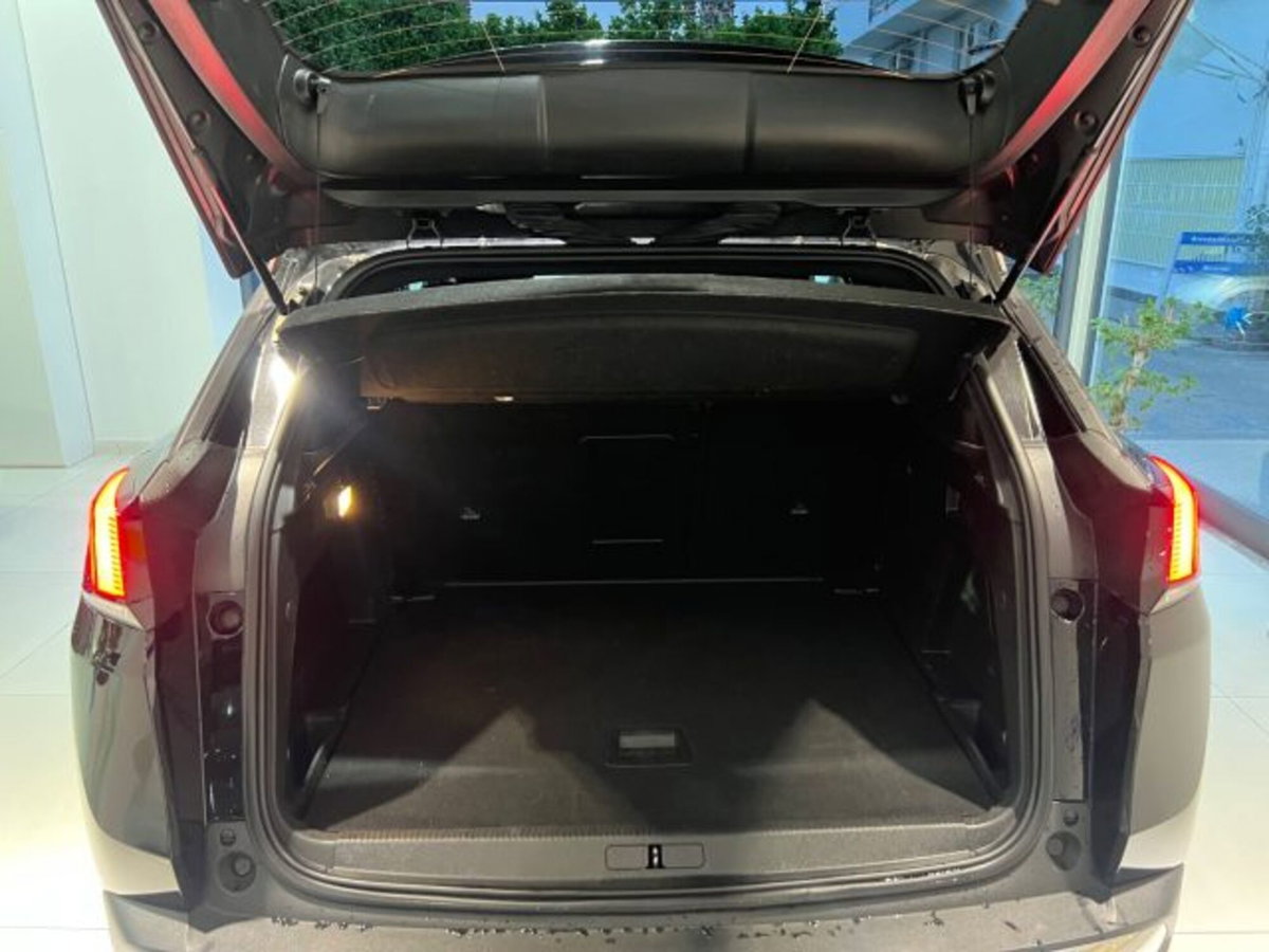 Peugeot 3008 BlueHDi 130 S&S EAT8 Allure Pack (17)