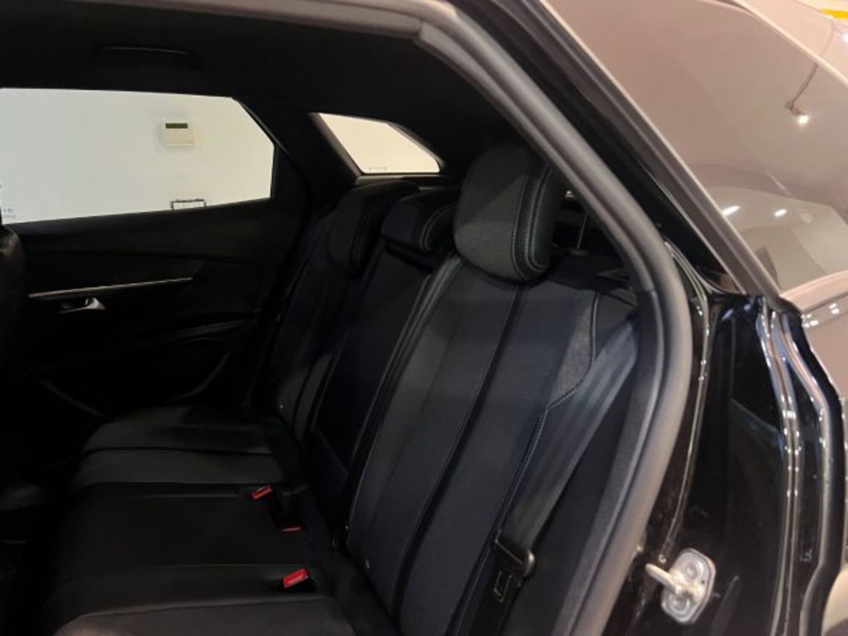 Peugeot 3008 BlueHDi 130 S&S EAT8 Allure Pack (20)