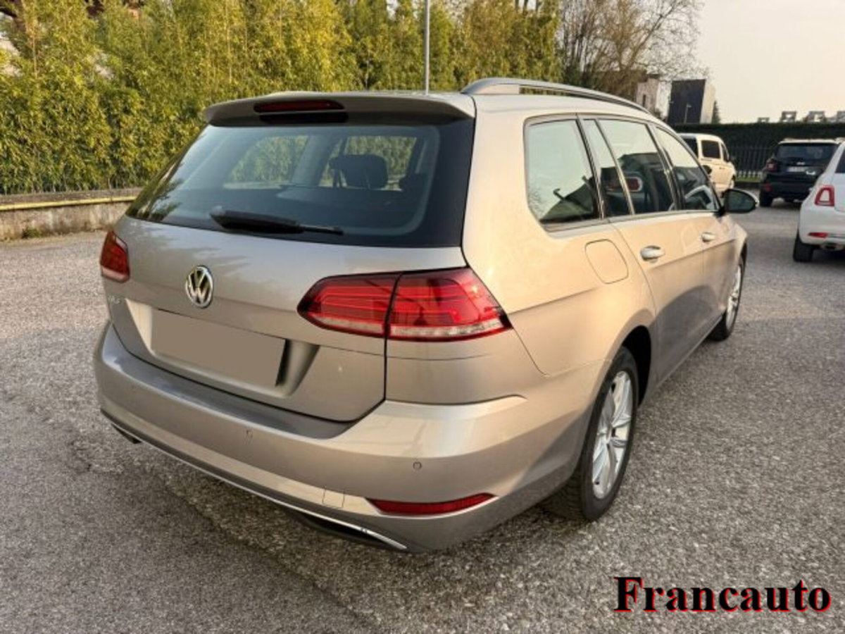 Volkswagen Golf Variant 1.6 TDI 115 CV Executive BlueMotion Technology (2)