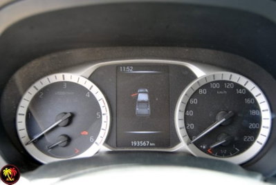 Nissan Navara 2.3 dCi 190 CV 4WD Double Cab Tekna (7)