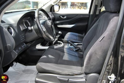 Nissan Navara 2.3 dCi 190 CV 4WD Double Cab Tekna (8)