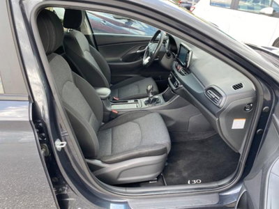 Hyundai i30 Fastback 1.0 T-GDI iMT 48V Prime (9)