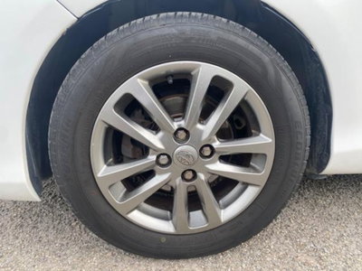 Toyota Yaris 1.D-4D 5 porte Active (11)