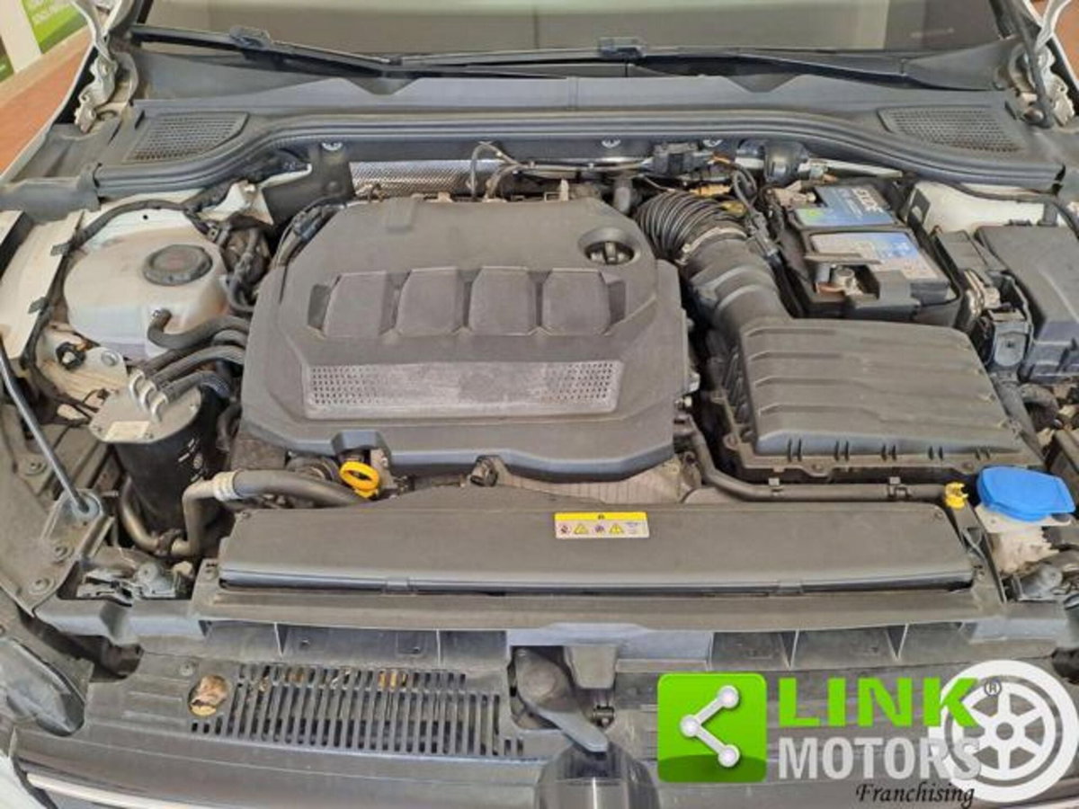 Volkswagen Golf 2.0 TDI 150 CV DSG SCR Style (15)