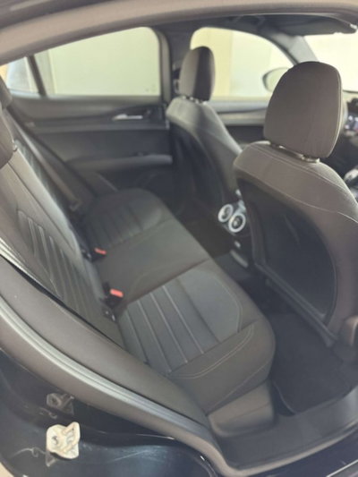 Alfa Romeo Stelvio 2.2 t Veloce rwd 160cv auto (7)