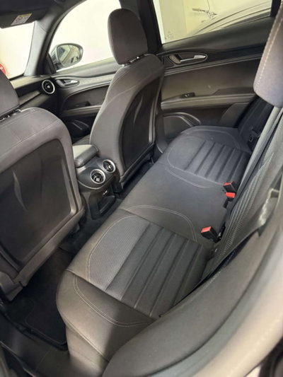 Alfa Romeo Stelvio 2.2 t Veloce rwd 160cv auto (9)
