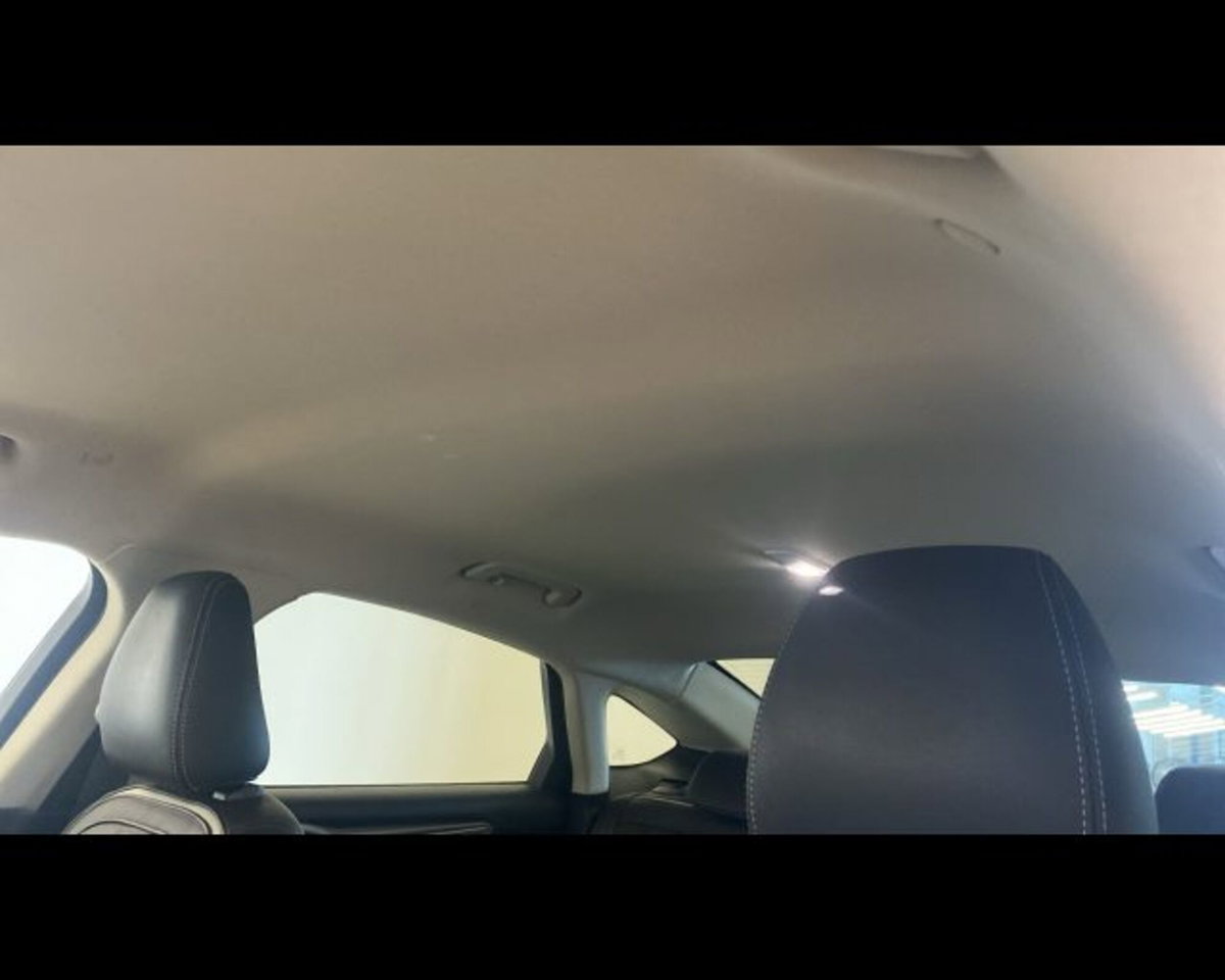 Ford Mondeo Full Hybrid 2.0 187 CV eCVT 4 porte Vignale (19)