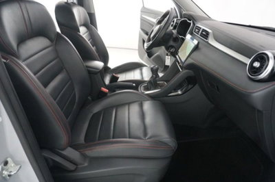 Mg ZS ZS 1.5 Luxury (10)