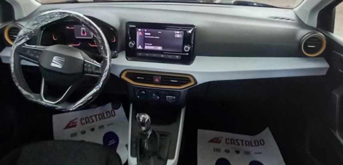 SEAT Arona 1.0 ecotsi Style 95cv (12)