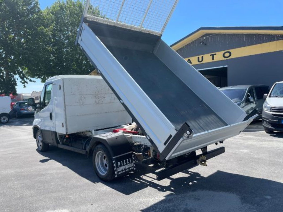 Iveco Daily Telaio 35C16H BTor 3.0 HPT PLM-RG Cabinato (4)